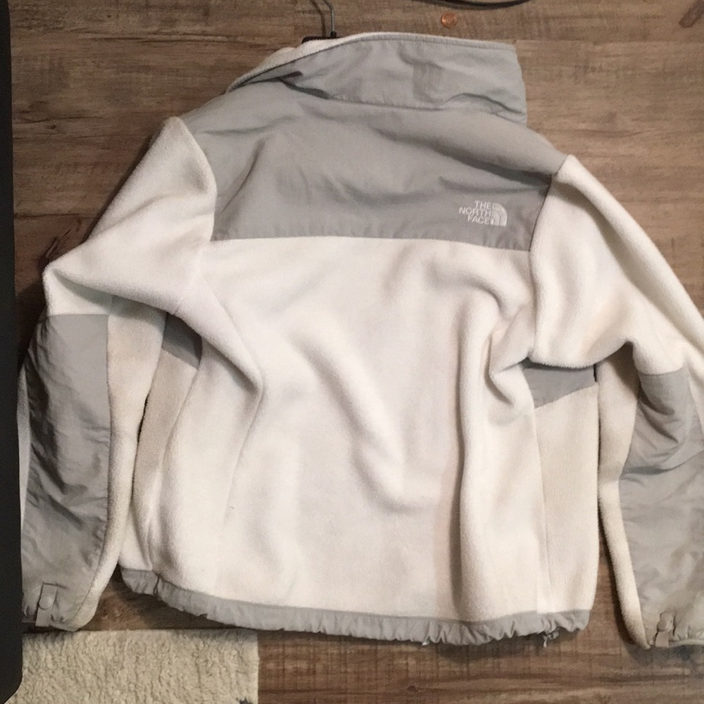 North face jacket - Picture 2 of 3